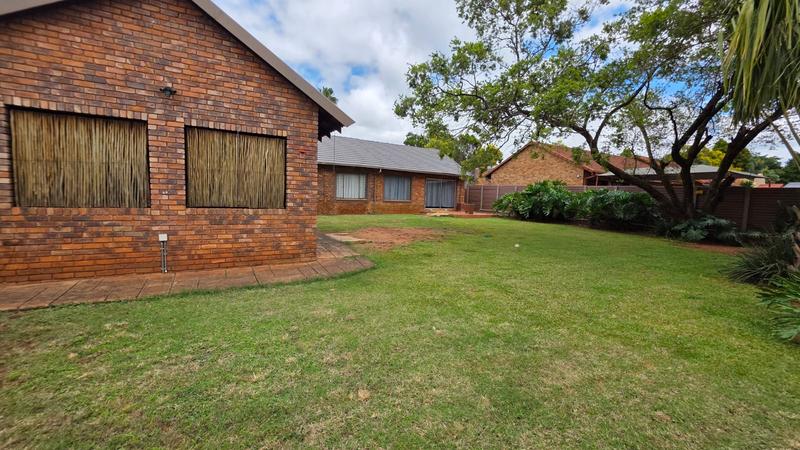5 Bedroom Property for Sale in Doornpoort Gauteng