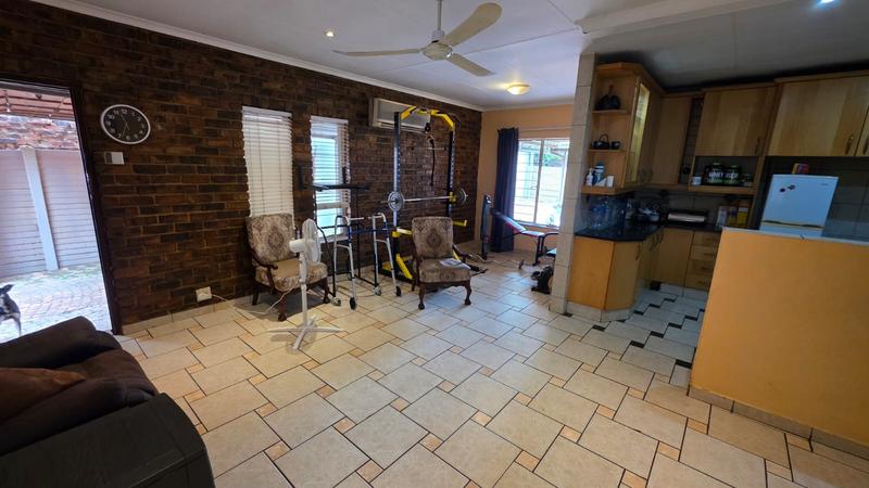 5 Bedroom Property for Sale in Doornpoort Gauteng