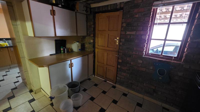 5 Bedroom Property for Sale in Doornpoort Gauteng