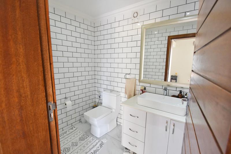 5 Bedroom Property for Sale in Bedfordview Gauteng