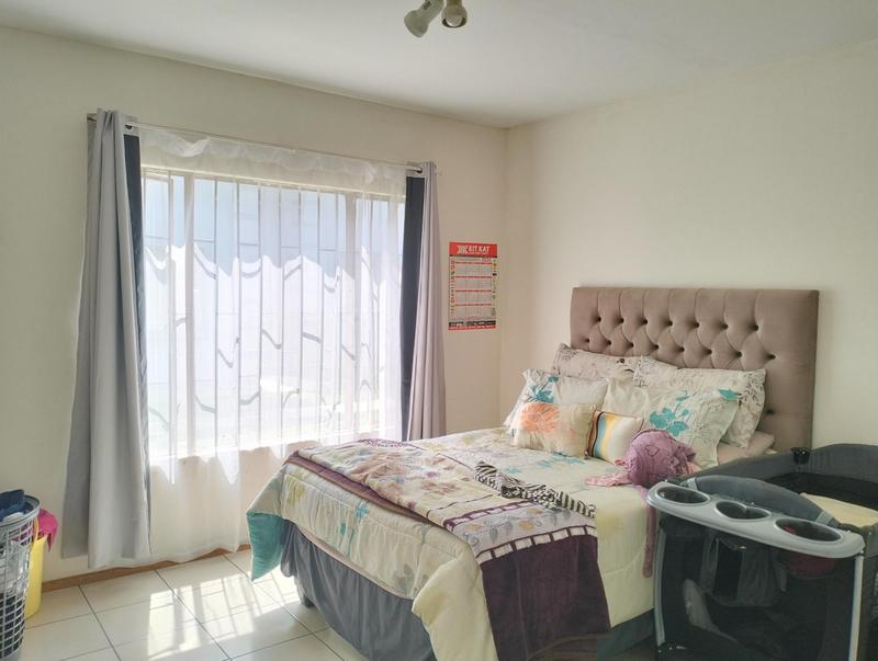 2 Bedroom Property for Sale in Crystal Park Gauteng