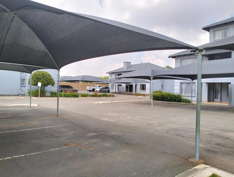 2 Bedroom Property for Sale in Crystal Park Gauteng