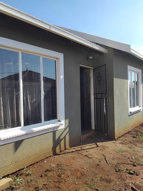To Let 2 Bedroom Property for Rent in Rosslyn Gauteng