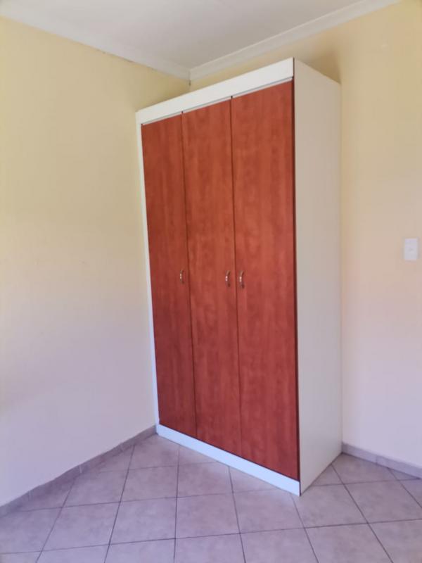 2 Bedroom Property for Sale in Olievenhoutbosch Gauteng