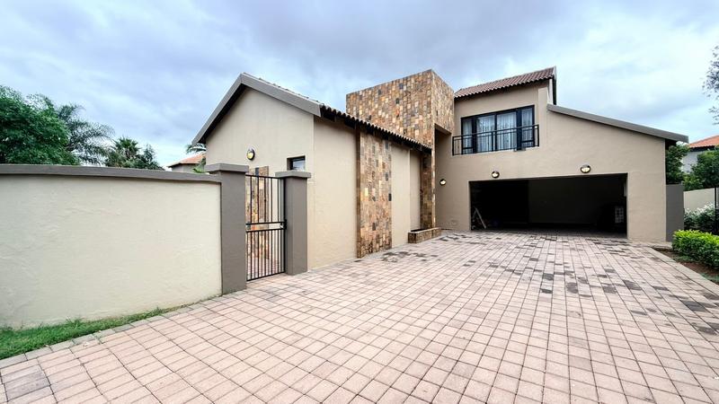 To Let 4 Bedroom Property for Rent in Midfield Estate Gauteng