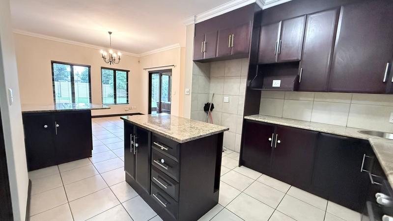 To Let 4 Bedroom Property for Rent in Midfield Estate Gauteng
