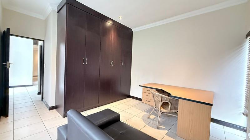 To Let 4 Bedroom Property for Rent in Midfield Estate Gauteng