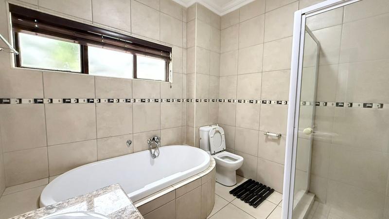 To Let 4 Bedroom Property for Rent in Midfield Estate Gauteng