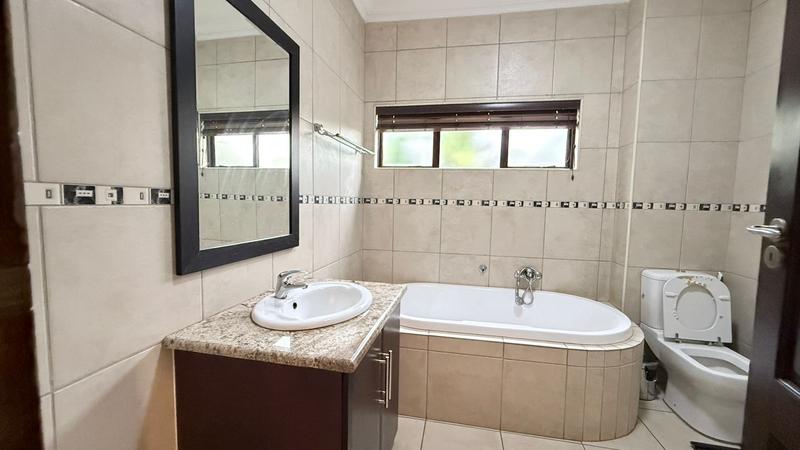 To Let 4 Bedroom Property for Rent in Midfield Estate Gauteng