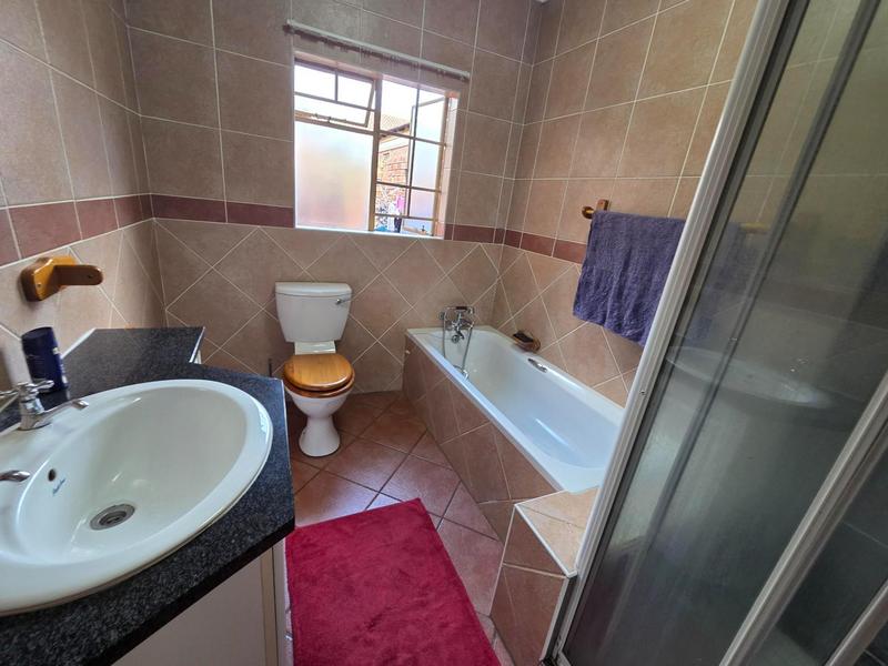 3 Bedroom Property for Sale in Moreleta Park Gauteng