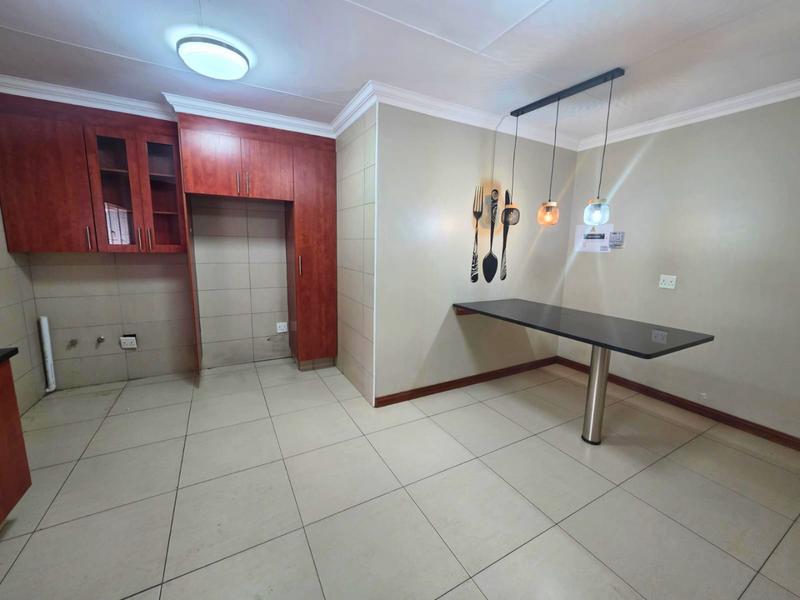To Let 3 Bedroom Property for Rent in Nimrodpark Gauteng