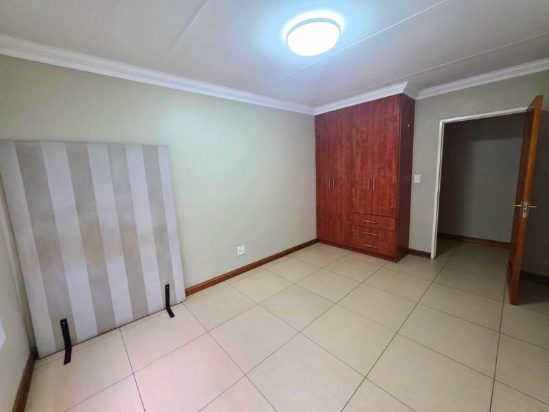 To Let 3 Bedroom Property for Rent in Nimrodpark Gauteng