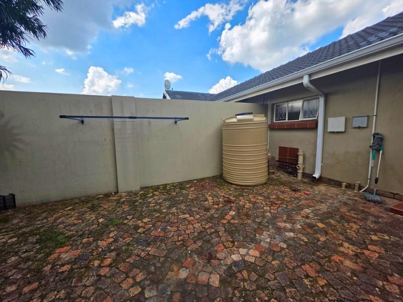To Let 3 Bedroom Property for Rent in Nimrodpark Gauteng