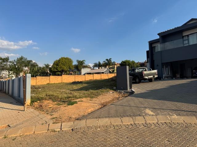0 Bedroom Property for Sale in Ruimsig Country Estate Gauteng