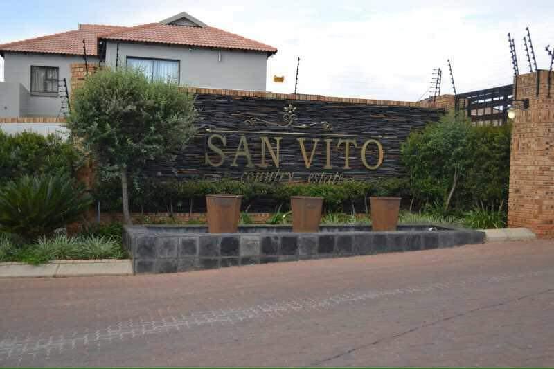 0 Bedroom Property for Sale in Ruimsig Country Estate Gauteng