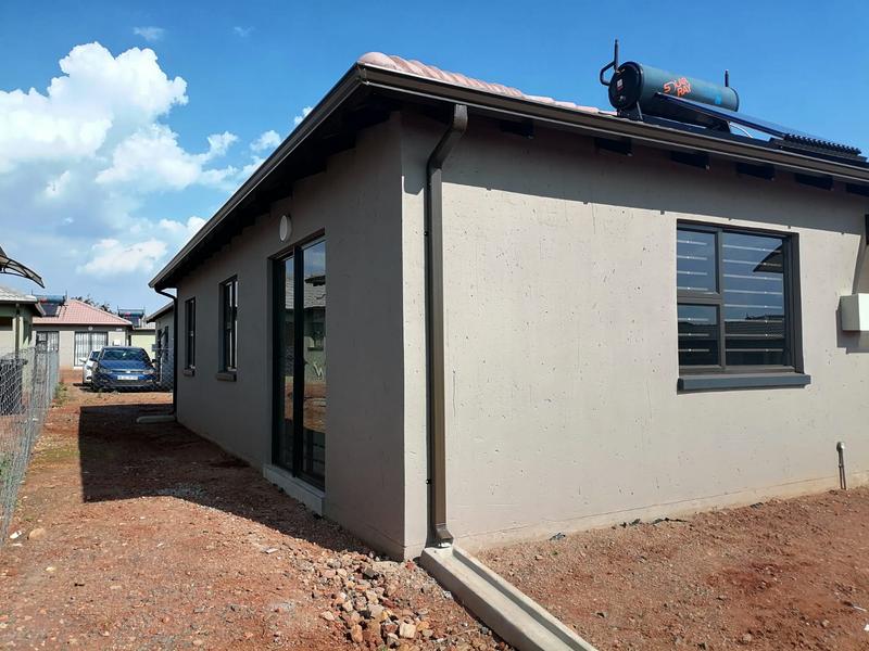 To Let 2 Bedroom Property for Rent in Dawn Park Gauteng