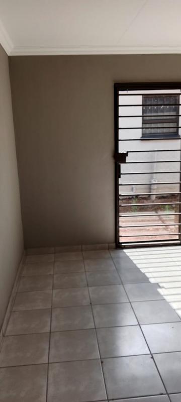 To Let 2 Bedroom Property for Rent in Dawn Park Gauteng