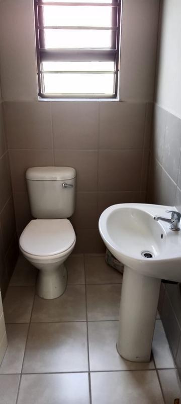 To Let 2 Bedroom Property for Rent in Dawn Park Gauteng