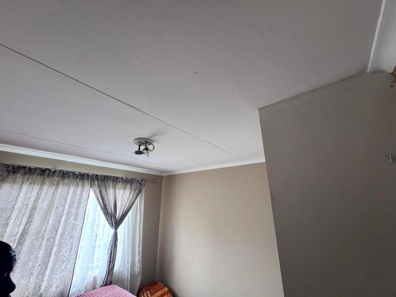 2 Bedroom Property for Sale in Crystal Park Gauteng
