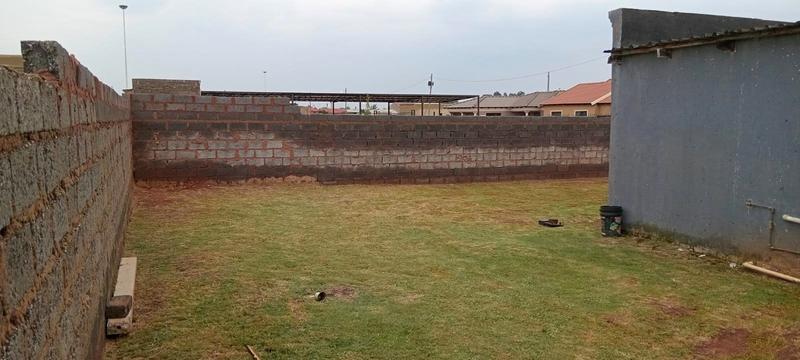 2 Bedroom Property for Sale in Sotho Section Gauteng