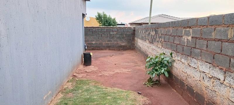 2 Bedroom Property for Sale in Sotho Section Gauteng