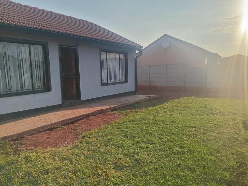 2 Bedroom Property for Sale in Vosloorus Gauteng
