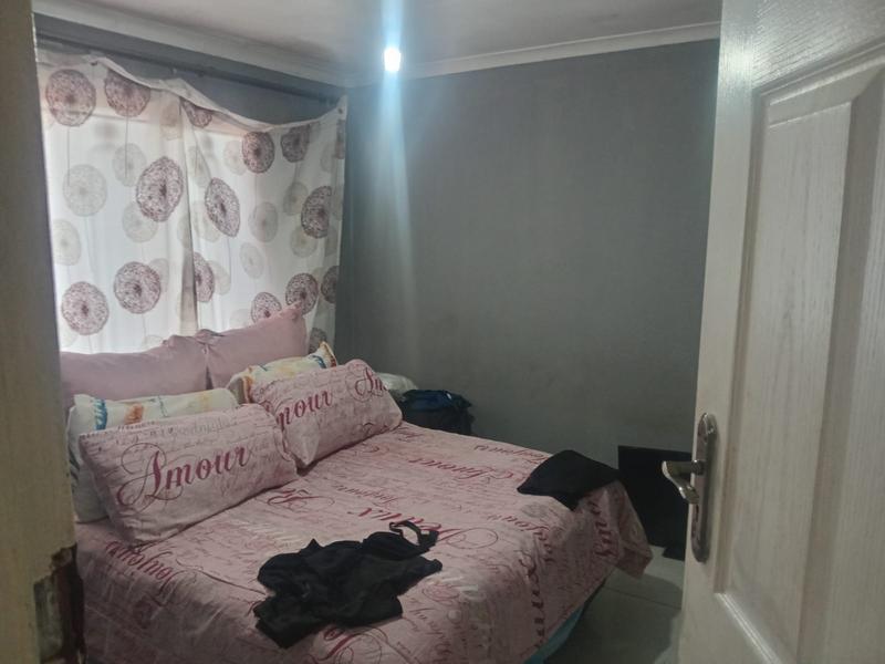 2 Bedroom Property for Sale in Vosloorus Gauteng
