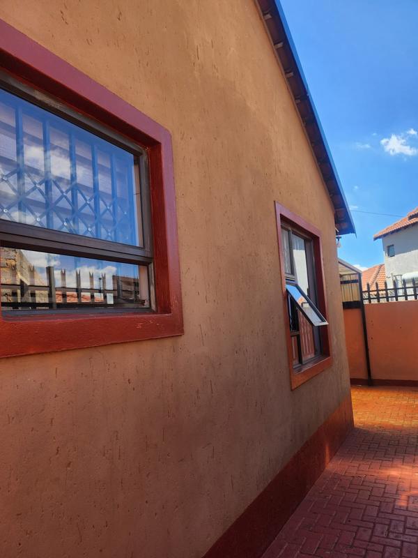 3 Bedroom Property for Sale in Dobsonville Gauteng