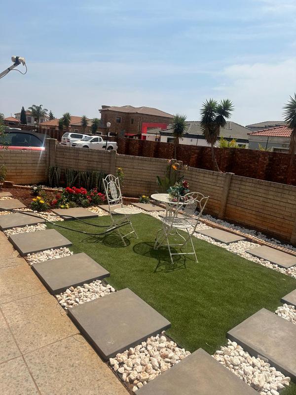3 Bedroom Property for Sale in The Orchards Gauteng