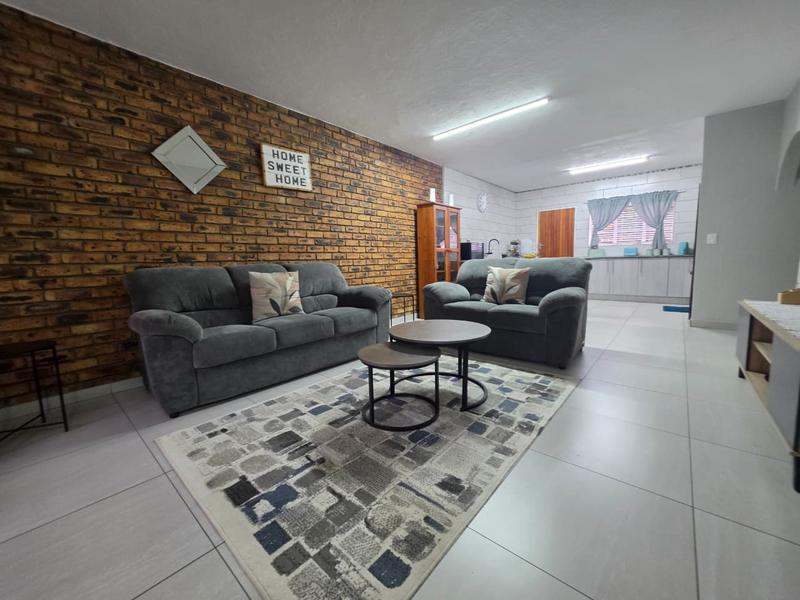 2 Bedroom Property for Sale in Brackenhurst Gauteng