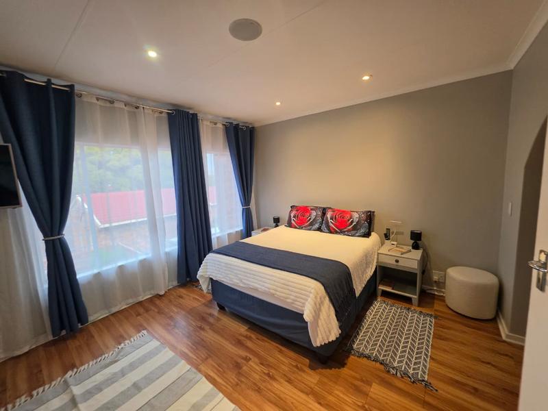 2 Bedroom Property for Sale in Brackenhurst Gauteng