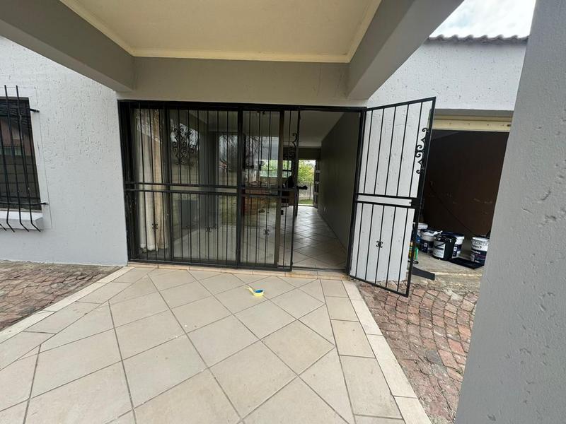 To Let 3 Bedroom Property for Rent in Struisbult Gauteng