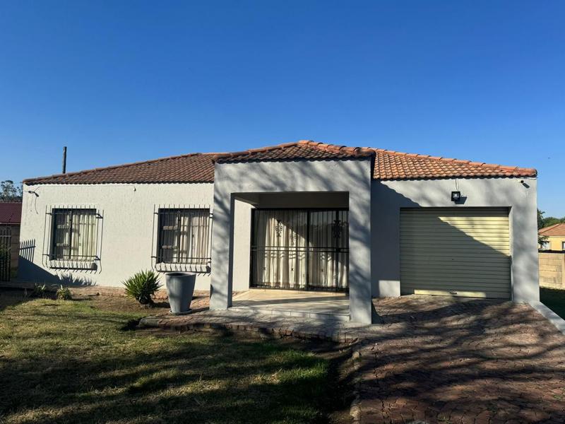 To Let 3 Bedroom Property for Rent in Struisbult Gauteng