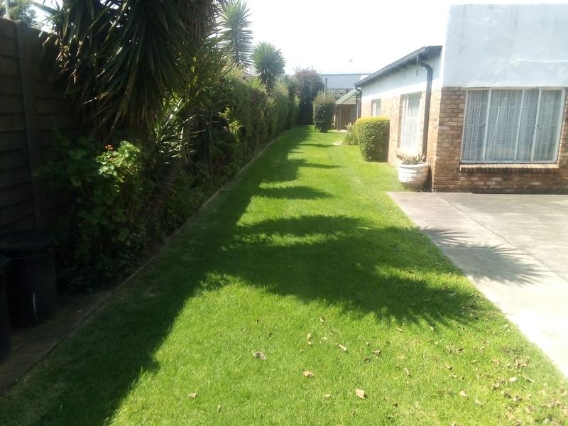 To Let 3 Bedroom Property for Rent in Primrose Gauteng