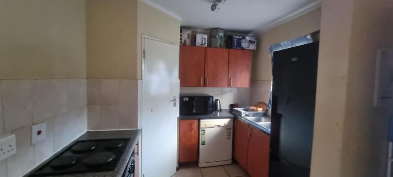 2 Bedroom Property for Sale in The Reeds Gauteng
