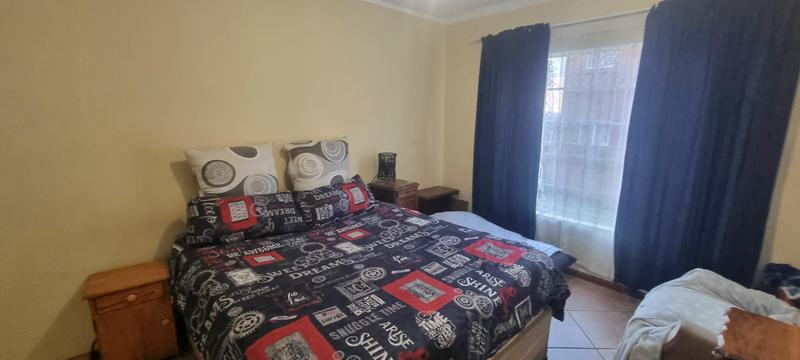 2 Bedroom Property for Sale in The Reeds Gauteng