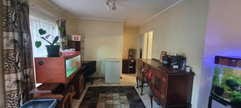2 Bedroom Property for Sale in The Reeds Gauteng