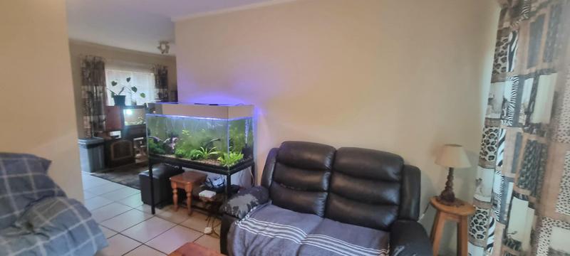 2 Bedroom Property for Sale in The Reeds Gauteng