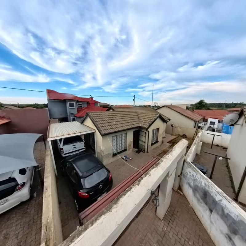 3 Bedroom Property for Sale in Clayville Gauteng