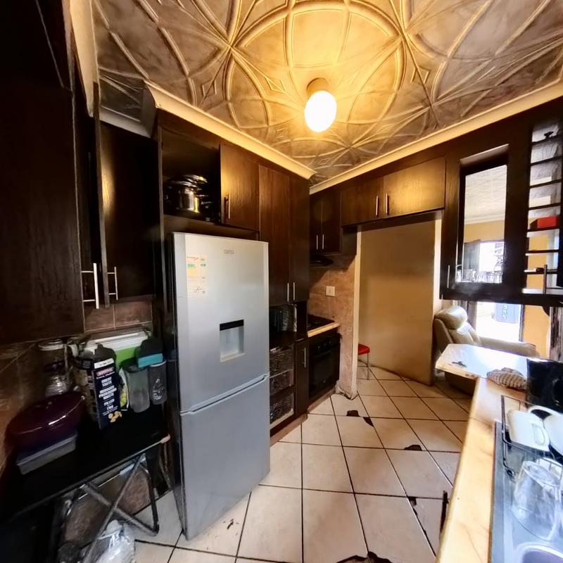 3 Bedroom Property for Sale in Clayville Gauteng