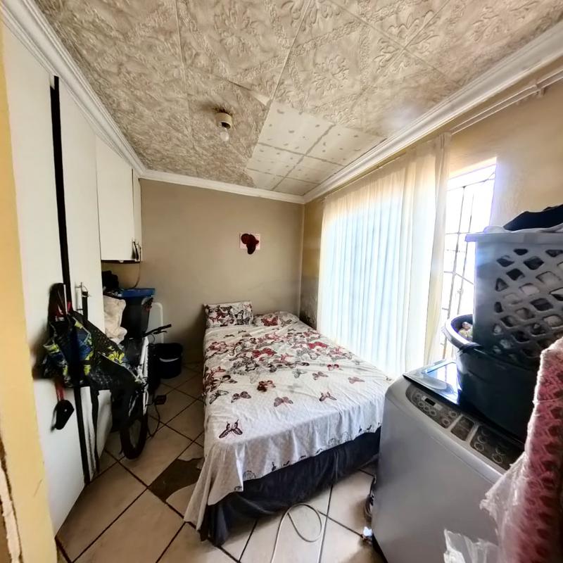 3 Bedroom Property for Sale in Clayville Gauteng