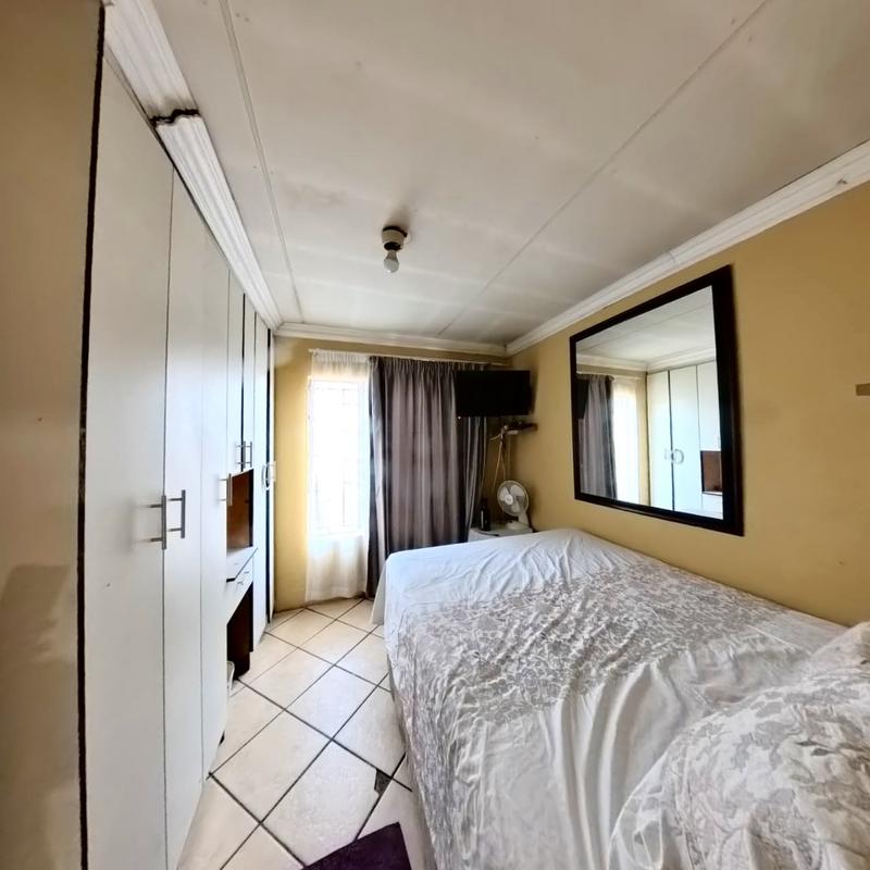 3 Bedroom Property for Sale in Clayville Gauteng