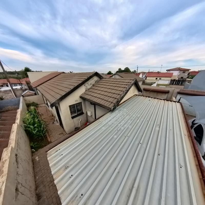 3 Bedroom Property for Sale in Clayville Gauteng