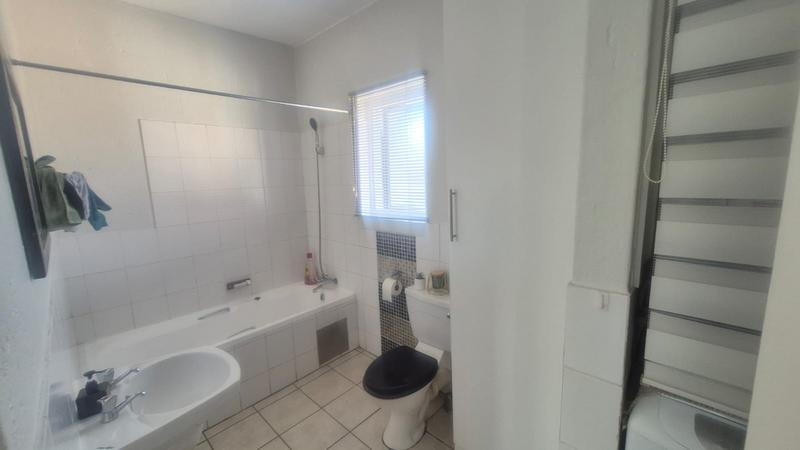To Let 1 Bedroom Property for Rent in Montgomery Park Gauteng