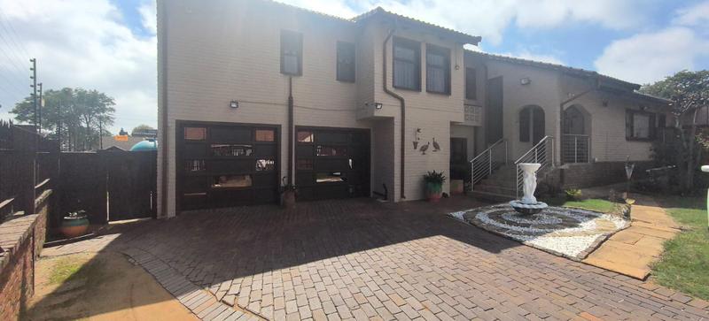 4 Bedroom Property for Sale in Horison Park Gauteng