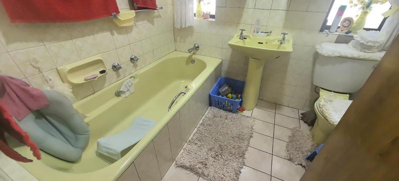 4 Bedroom Property for Sale in Horison Park Gauteng