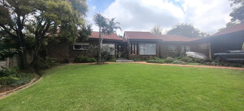 3 Bedroom Property for Sale in Wilro Park Gauteng