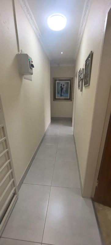 3 Bedroom Property for Sale in Wilro Park Gauteng