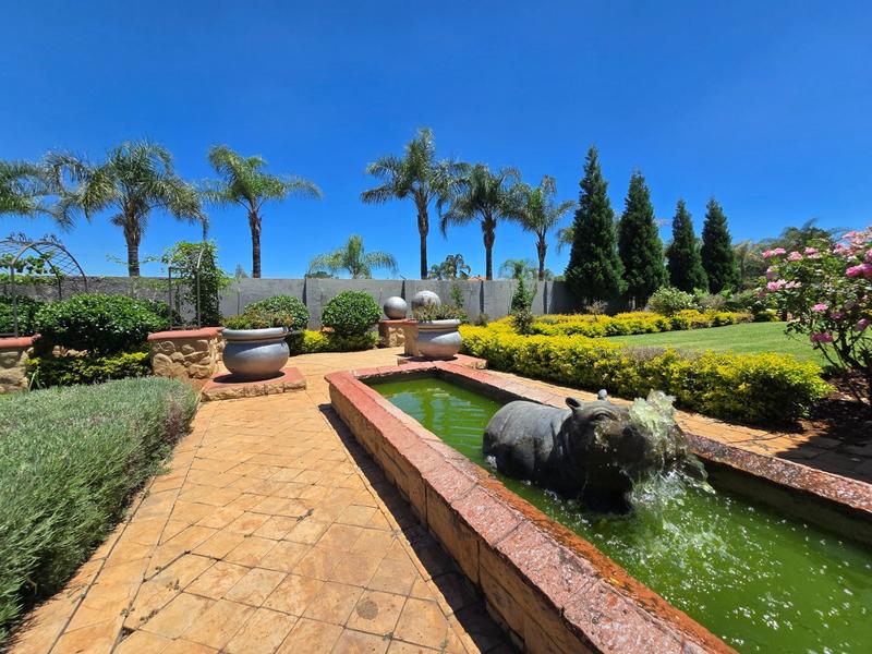 5 Bedroom Property for Sale in Kameeldrift East Gauteng