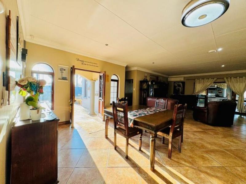 5 Bedroom Property for Sale in Kameeldrift East Gauteng